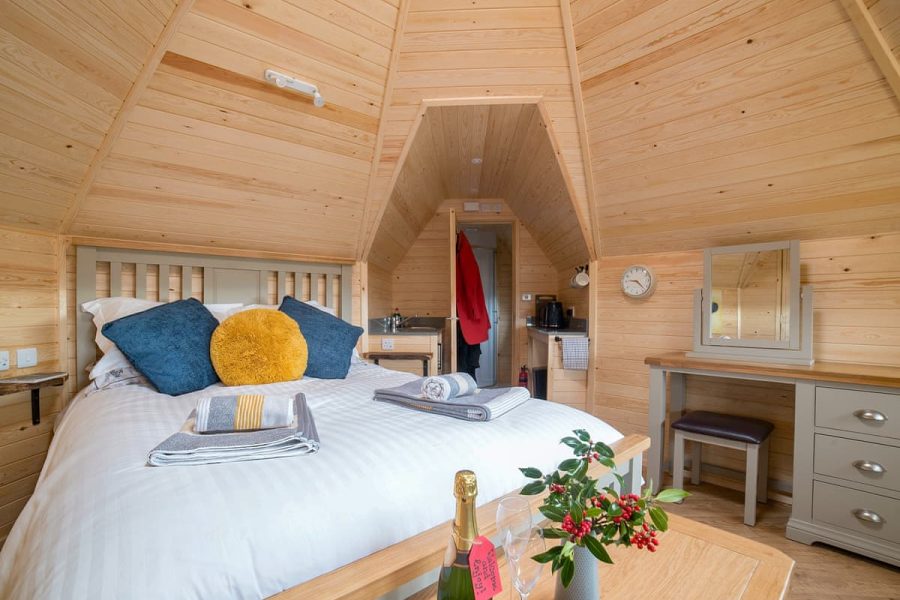 Cwt Celyn at Mountain Meadow Cabins, cabin near Betws-Y-Coed, Conwy