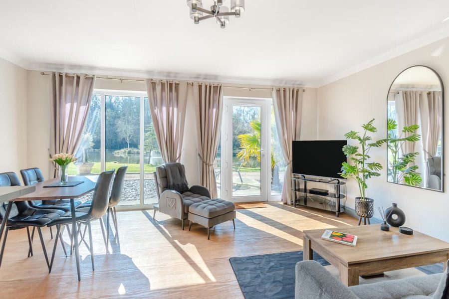 Fishermans Den at Everglades Caravan Park and Lodges, lodge near Kings Lynn, Norfolk