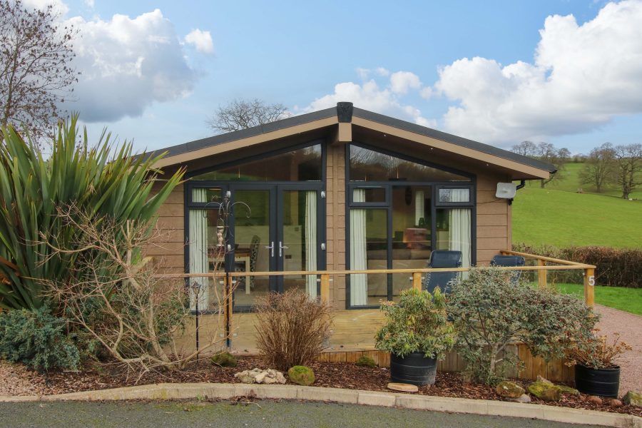 Hillview Lodges at The Hedgerows, lodge near Cleobury Mortimer, Worcestershire