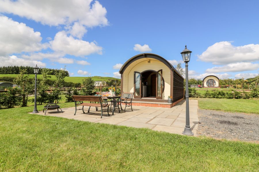 Meadow View, lodge near Rhayader, Powys