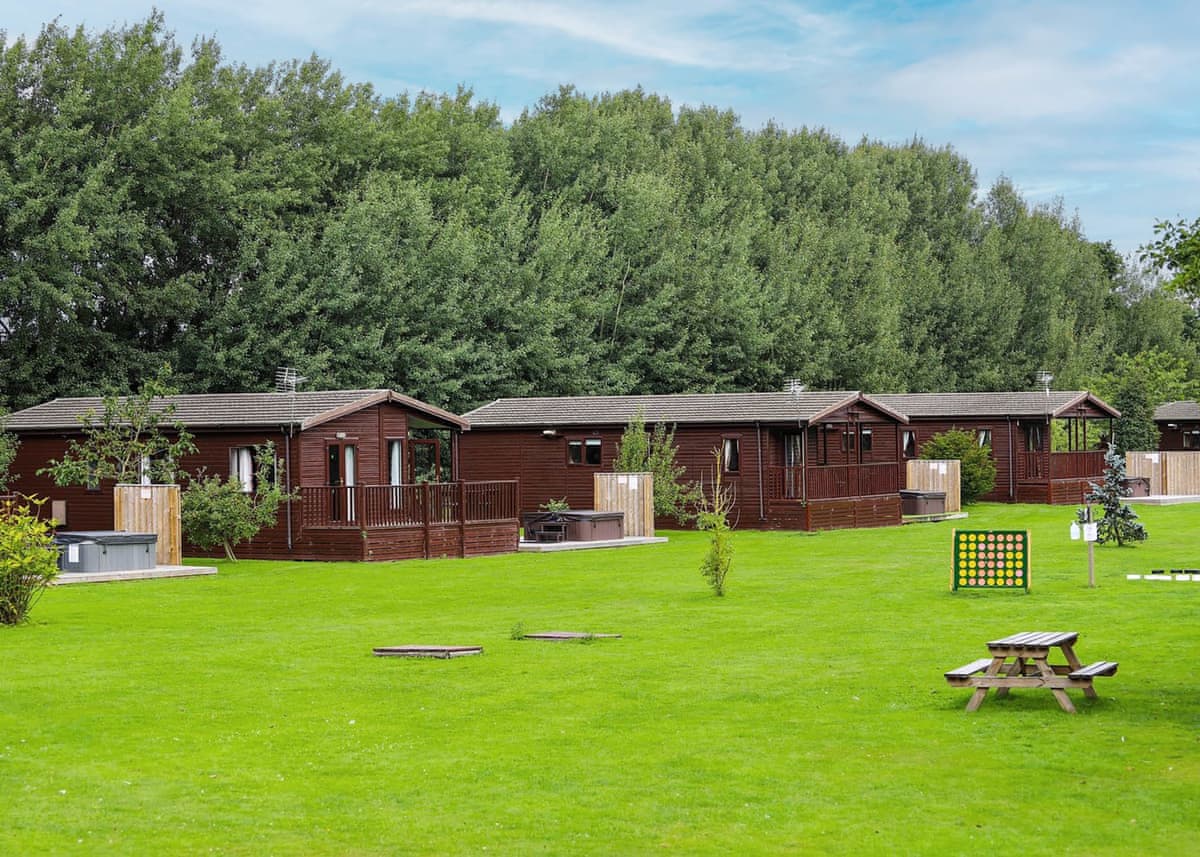 Paradise Lakeside Lodges, lodge park near Storwood, East Yorkshire