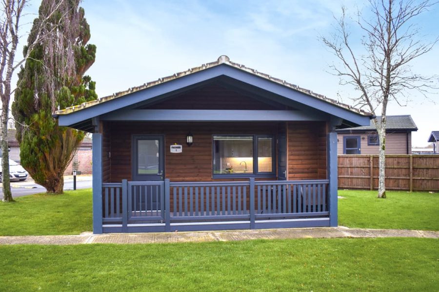 Pinewood Retreats, Lodge 1, lodge near Lyme Regis, Dorset