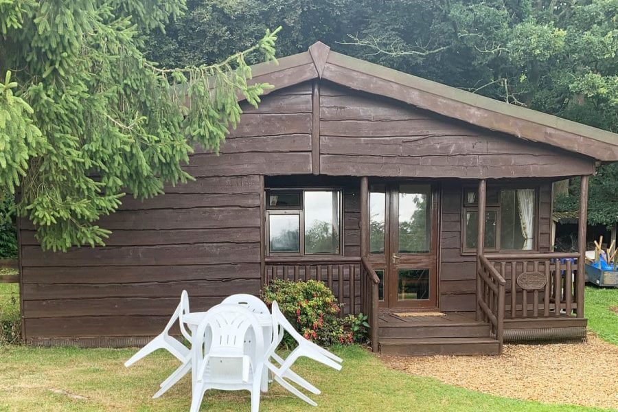 Sycamore Lodge at Wayside Lodges, lodge near Devizes, Wiltshire