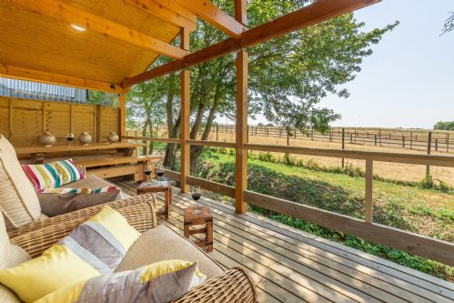 The Lodge, log cabin near Suffolk