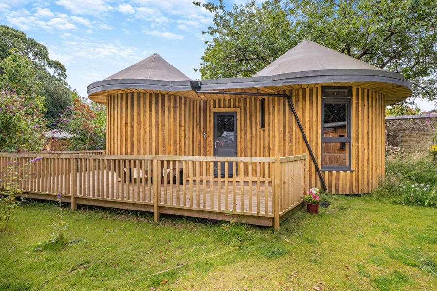 The Treehouse at Heart of Scotland Holidays, treehouse near Glasgow, Falkirk