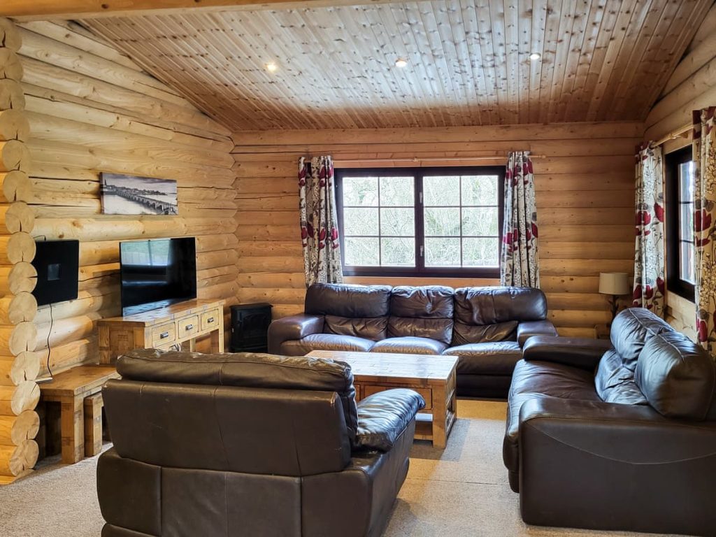 Tweed Log Cabin, log cabin near Warkworth