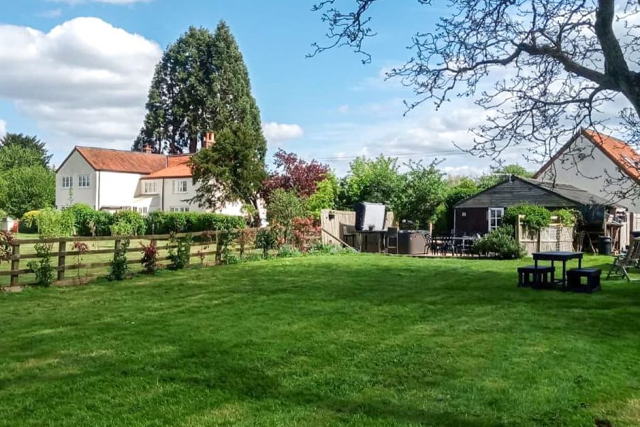 Walnut Tree House, treehouse near Kings Lynn, Norfolk